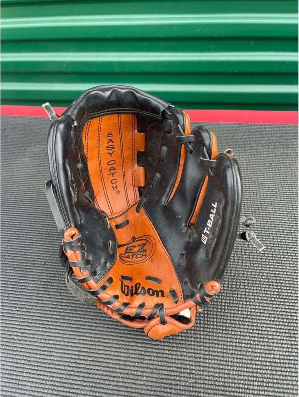 Wilson Easy Catch A2450 10" T-Ball Glove